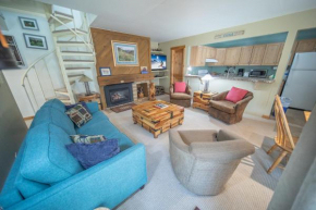Flying Dutchman 1192 by SummitCove Lodging
